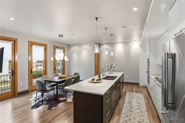 $929,900 | 673 Potomac Avenue, Buffalo, NY 14222