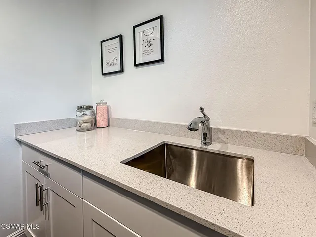 $949,900 | 335 Fraser, Camarillo, CA 93012