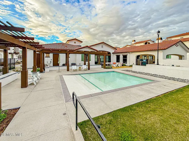 $949,900 | 335 Fraser, Camarillo, CA 93012