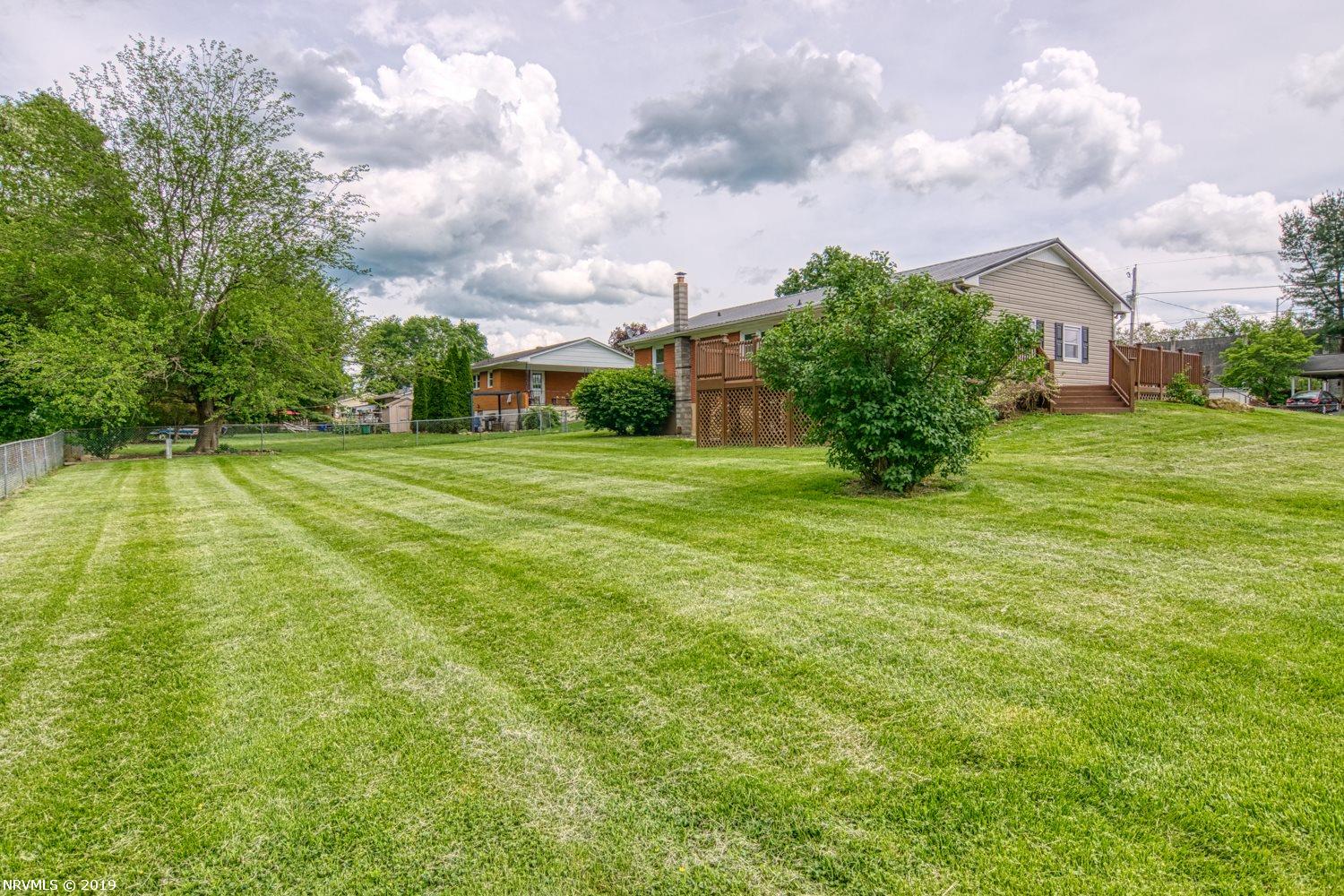 1010 Reading Road Christiansburg, VA 24073 - Photo 6 of 30 Gallery Image 6