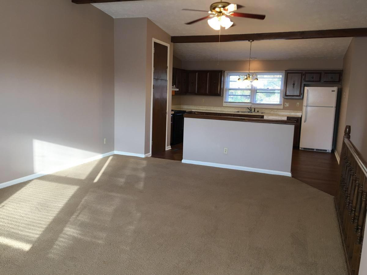 815 Ridgeview Drive Frankfort, KY 40601 - Photo 3 of 12 Photo 3