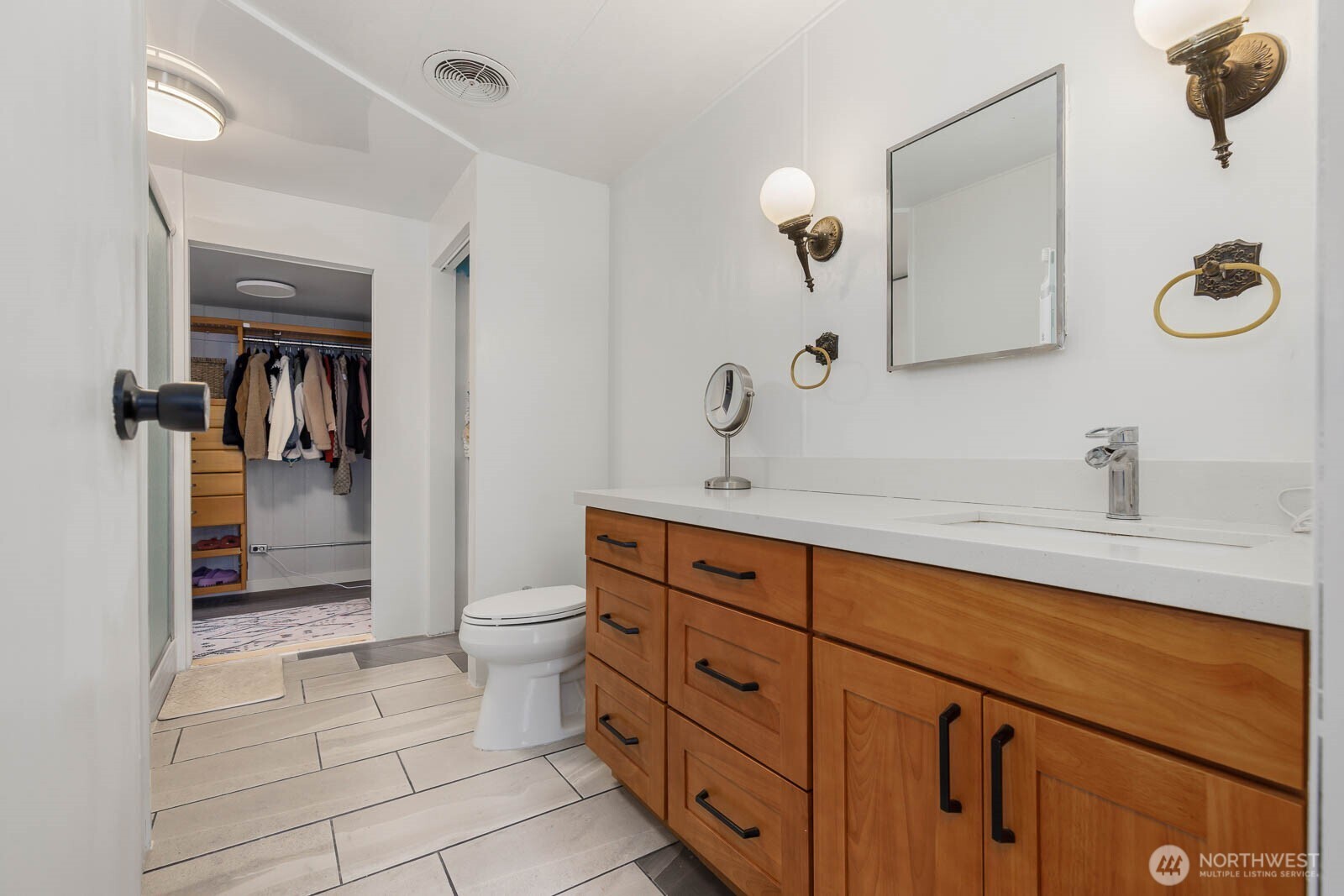 18405 Southeast 162nd Street Renton, WA 98058 - Photo 15 of 25