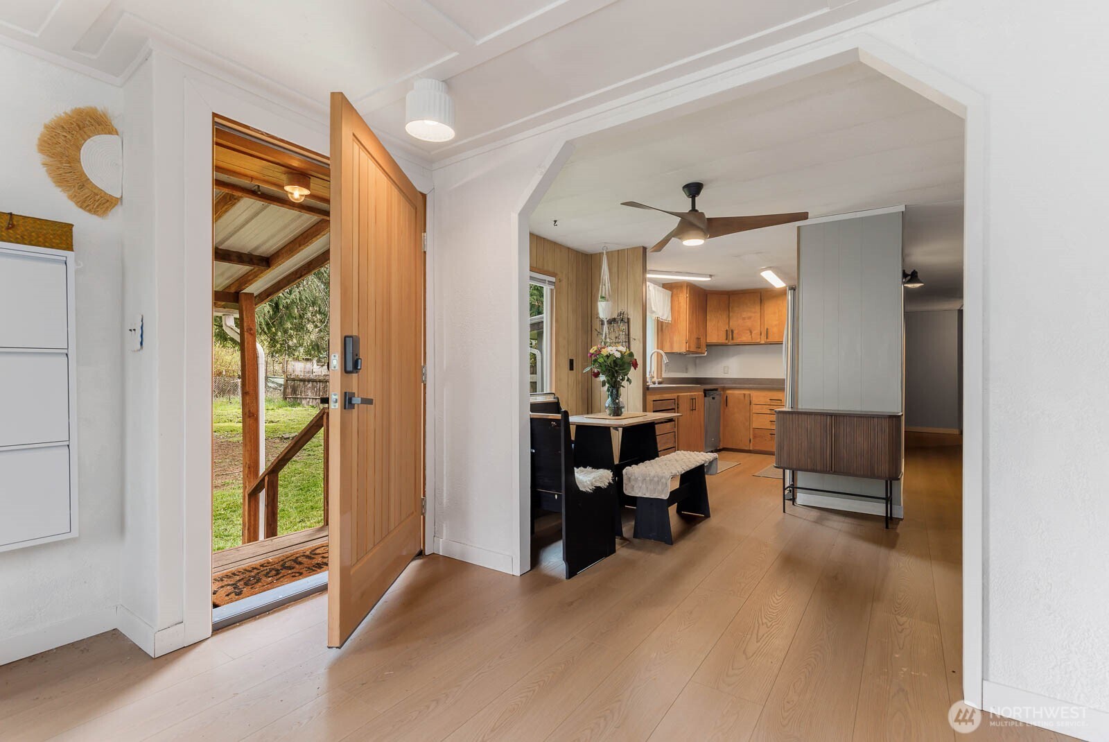 18405 Southeast 162nd Street Renton, WA 98058 - Photo 4 of 25