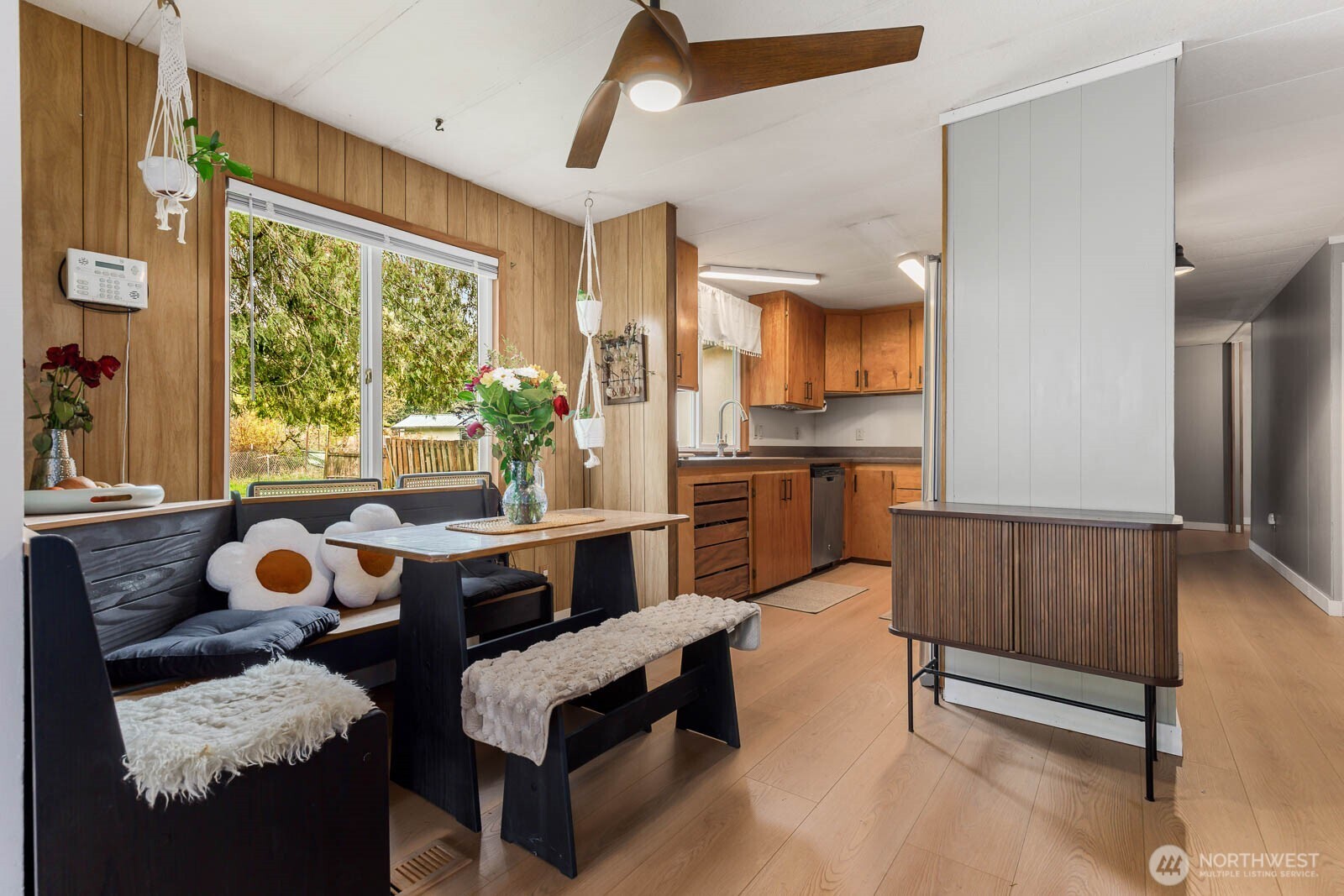 18405 Southeast 162nd Street Renton, WA 98058 - Photo 5 of 25