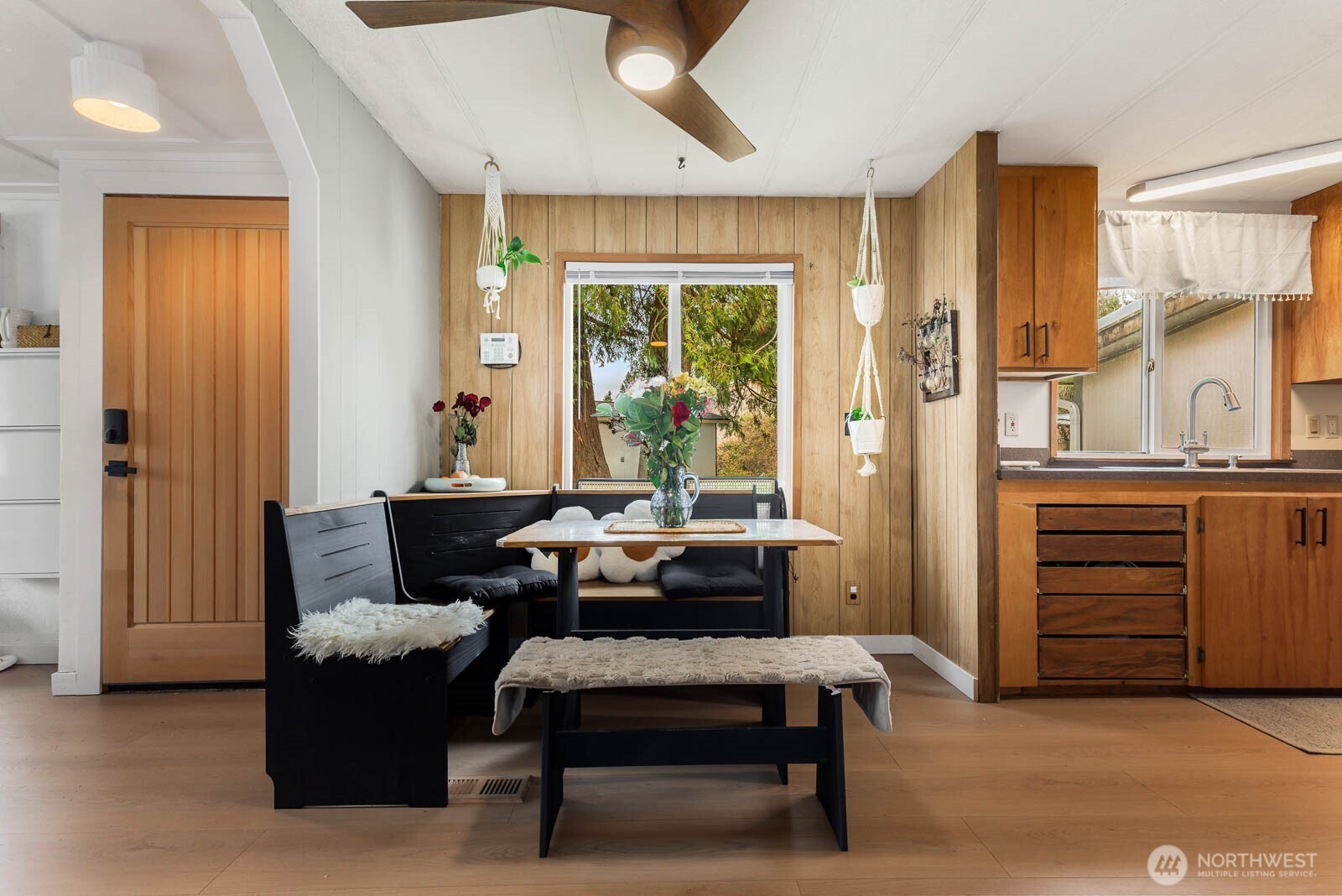 18405 Southeast 162nd Street Renton, WA 98058 - Photo 6 of 25