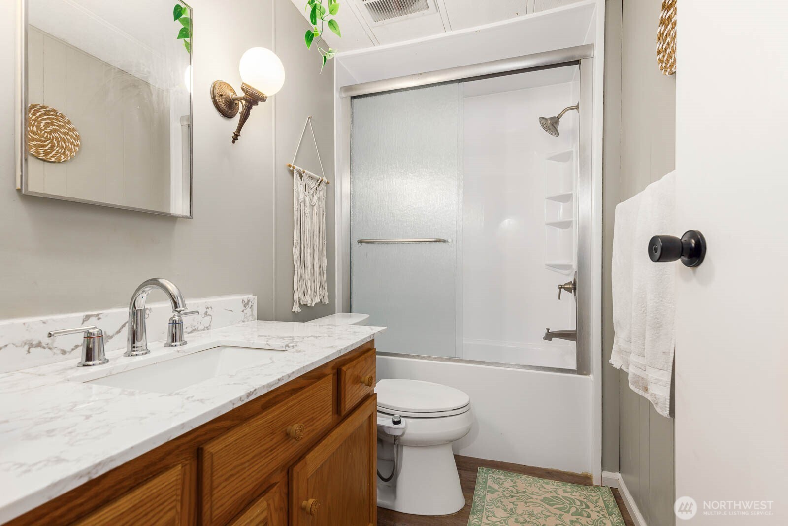 18405 Southeast 162nd Street Renton, WA 98058 - Photo 9 of 25