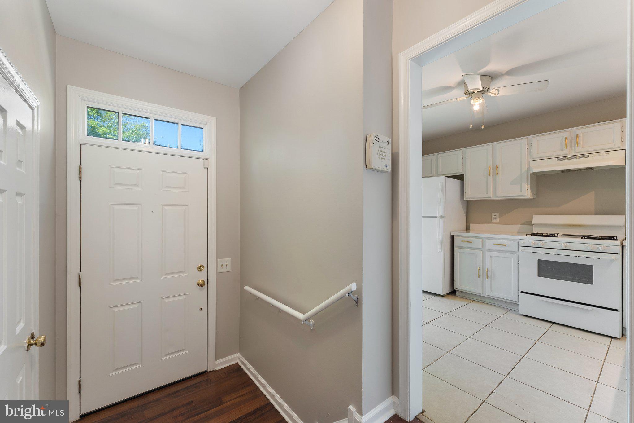 308 Harrogate Road Fredericksburg, VA 22406 - Photo 4 of 38