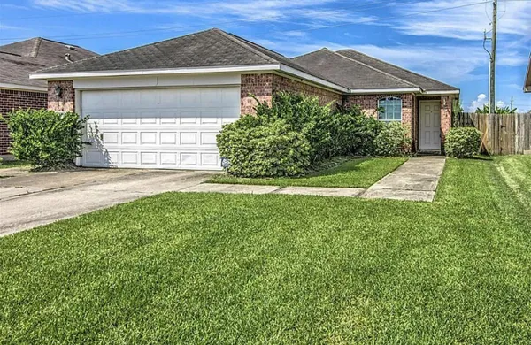 front view of house with a yard