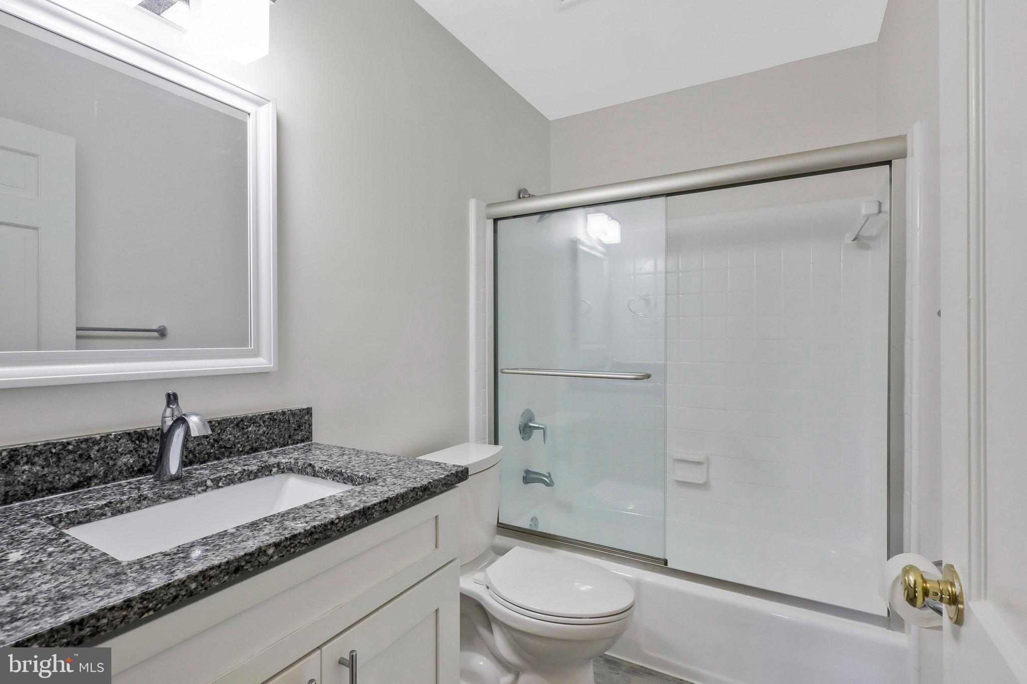 1119 Randolph Road McLean, VA 22101 - Photo 29 of 42 Renovated second full bathroom