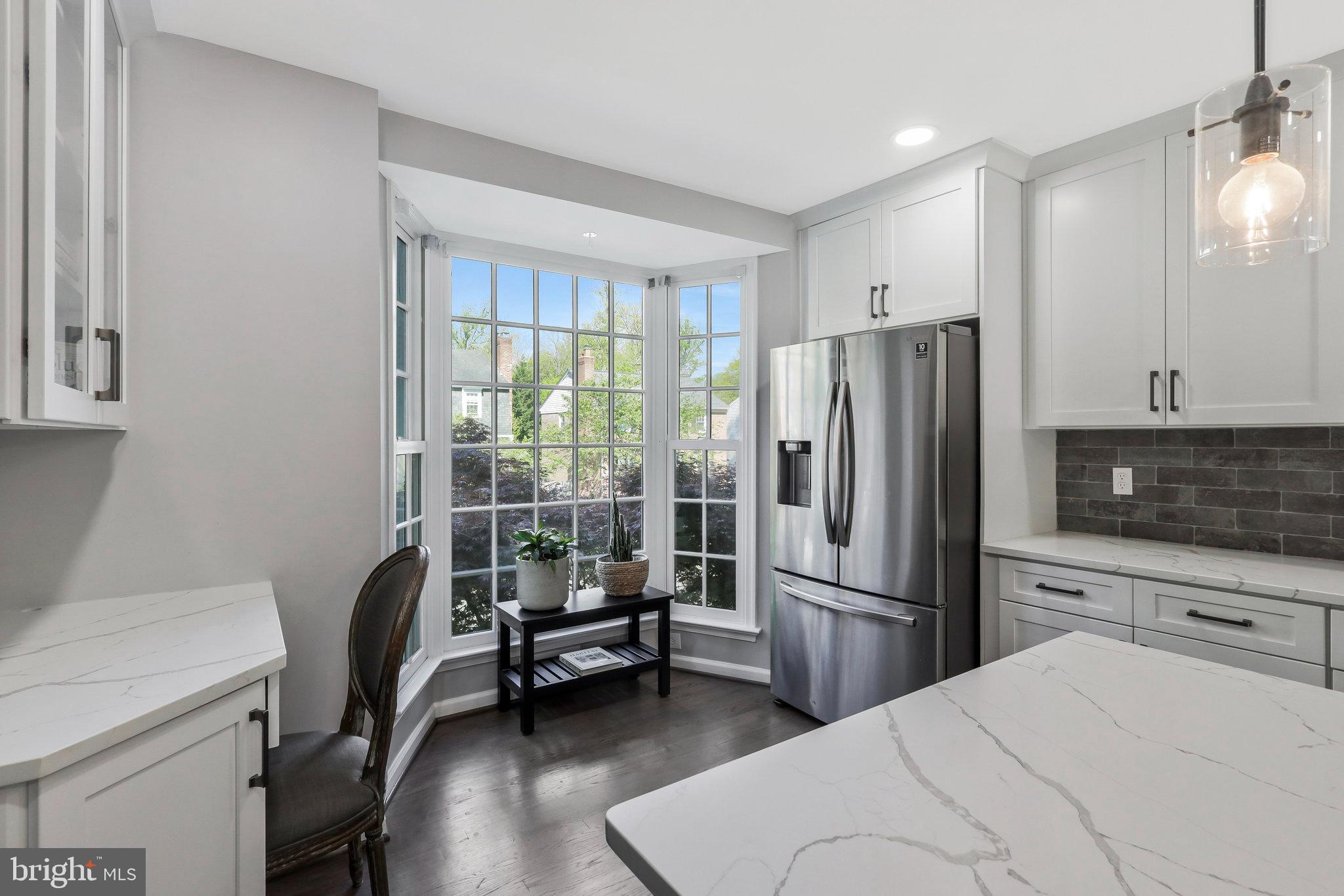 1119 Randolph Road McLean, VA 22101 - Photo 10 of 42 Gorgeous bay window