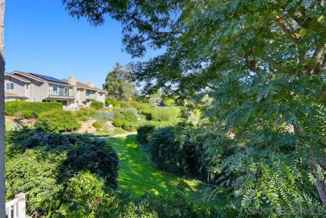 $1,769,000 | 2003 Caminito Circulo Norte, La Jolla, CA 92037