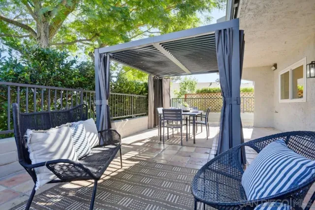 $1,769,000 | 2003 Caminito Circulo Norte, La Jolla, CA 92037