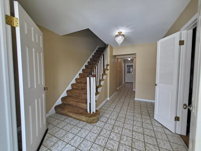 a view of a livingroom with an empty space