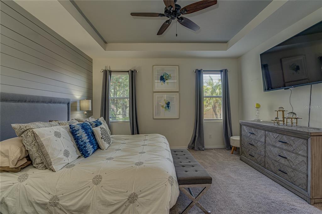 6312 Lantern View Place Apollo Beach, FL 33572 - Photo 18 of 38