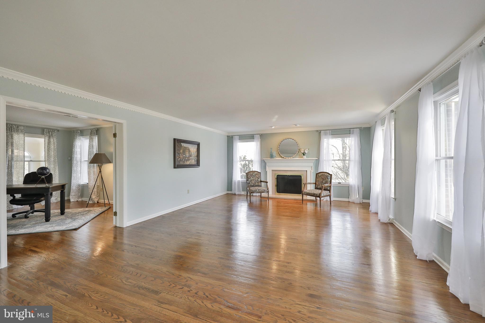 1502 Valley-View Road Ambler, PA 19002 - Photo 21 of 41 Living Room
