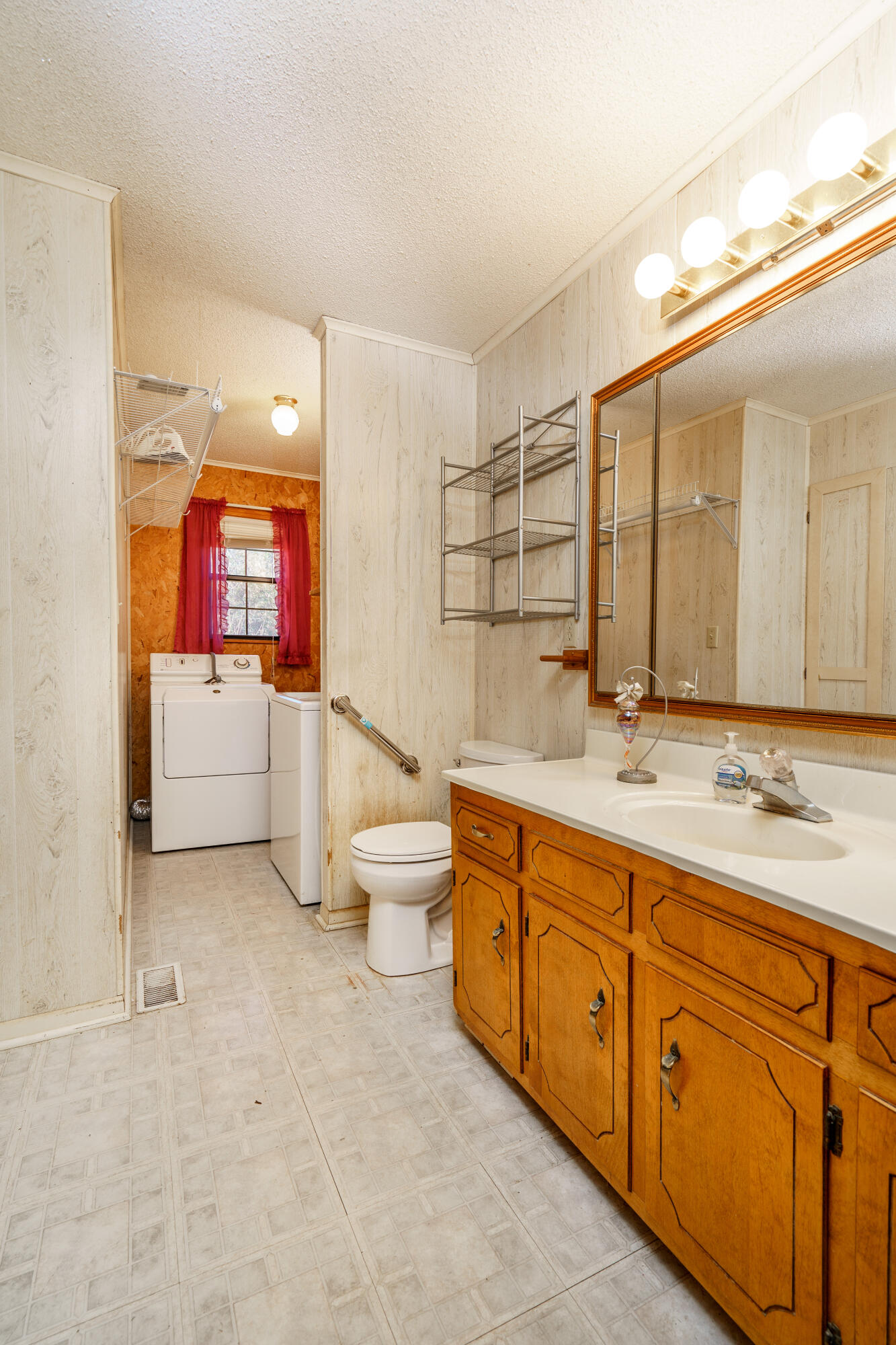 2025 Ringgold Road LaFayette, GA 30728 - Photo 20 of 24 DSC00028