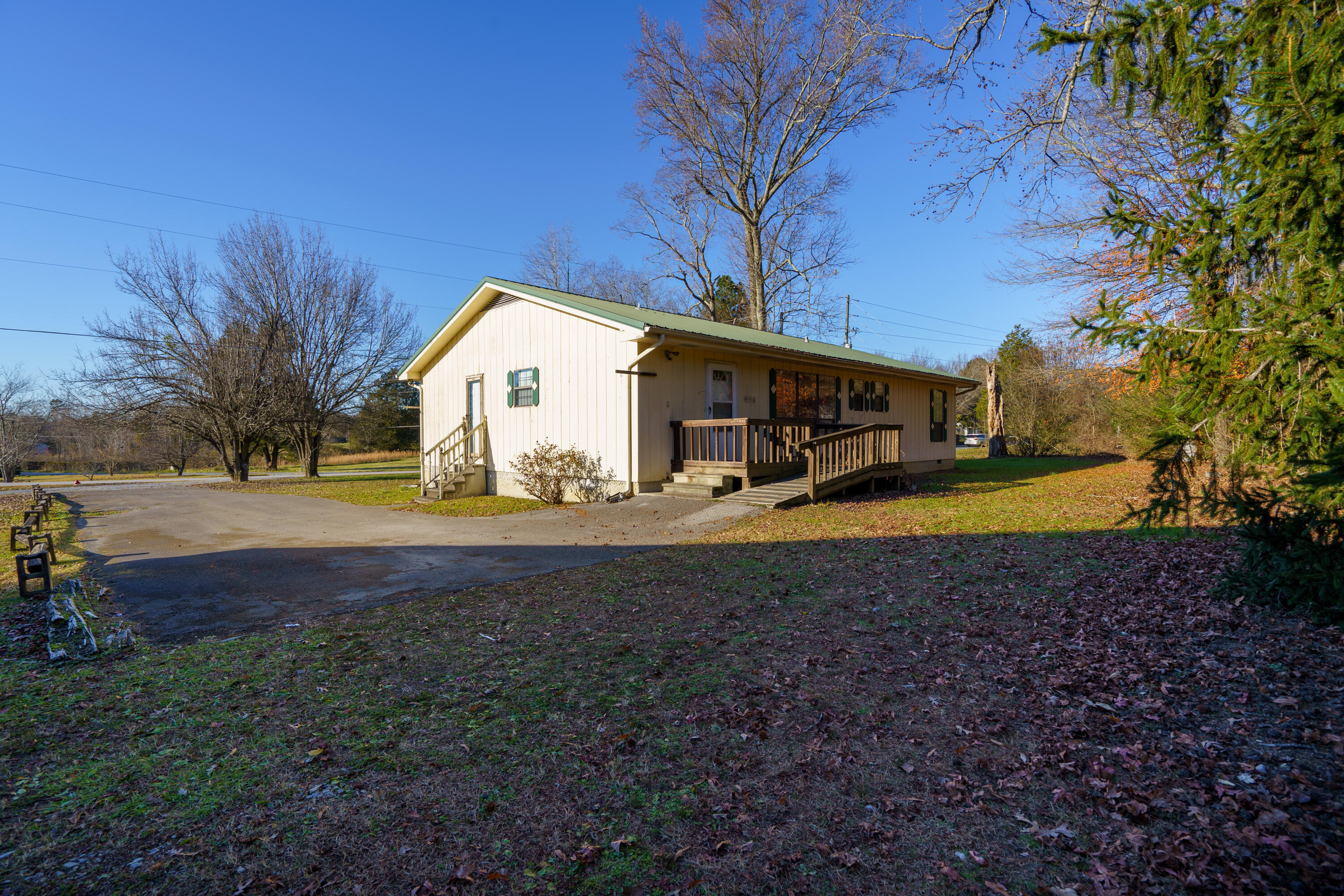 2025 Ringgold Road LaFayette, GA 30728 - Photo 4 of 24 DSC00071