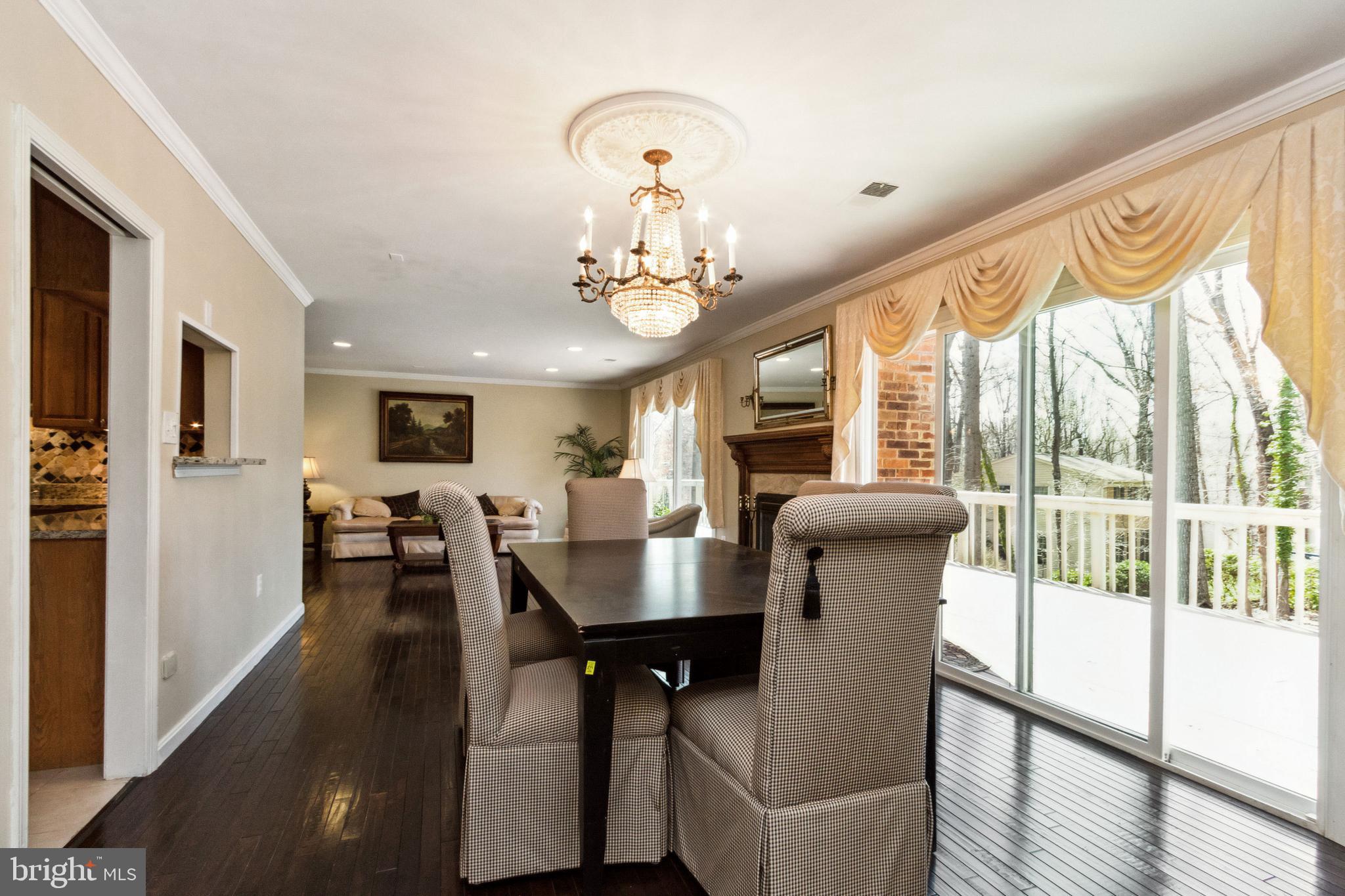 10801 Midsummer Drive Reston, VA 20191 - Photo 8 of 54 Bight inside with 2 Sliding Doors