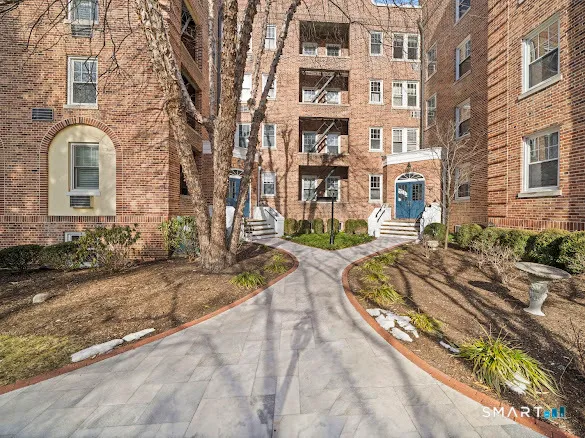 $799,900 | 169 Mason Street, Unit 3B, Greenwich, CT 06830