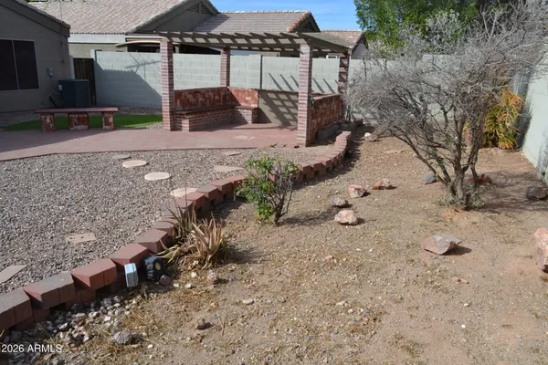 $1,895 | 1949 South Silver Drive, Apache Junction, AZ 85120