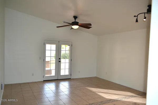 $1,895 | 1949 South Silver Drive, Apache Junction, AZ 85120