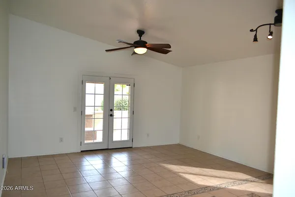 $1,895 | 1949 South Silver Drive, Apache Junction, AZ 85120