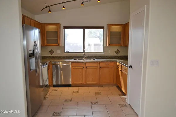 $1,895 | 1949 South Silver Drive, Apache Junction, AZ 85120