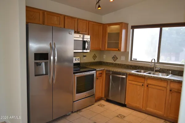 $1,895 | 1949 South Silver Drive, Apache Junction, AZ 85120