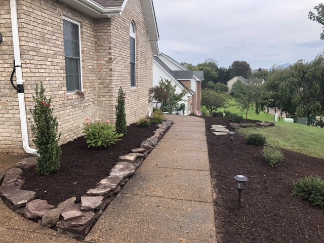 3830 Davis Road Penn Laird, VA 22846 - Photo 3 of 23 a view of a pathway with a yard