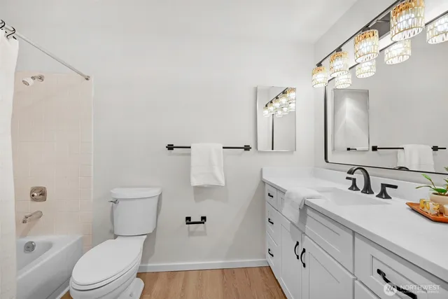 $479,000 | 23301 Lakeview Drive, Unit A204, Mountlake Terrace, WA 98043