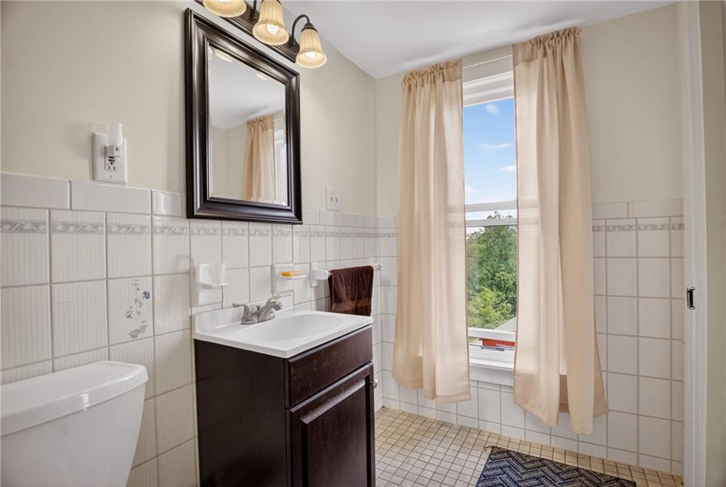 6 Dry Ridge Road West Alexander, PA 15376 - Photo 17 of 32 Master Bath