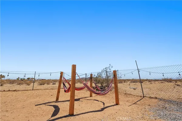 $369,000 | 670 Ducor Avenue, Landers, CA 92285