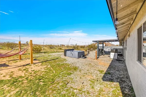 $369,000 | 670 Ducor Avenue, Landers, CA 92285
