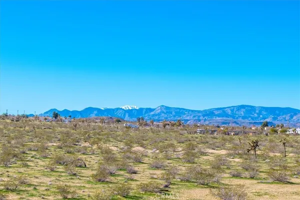 $369,000 | 670 Ducor Avenue, Landers, CA 92285