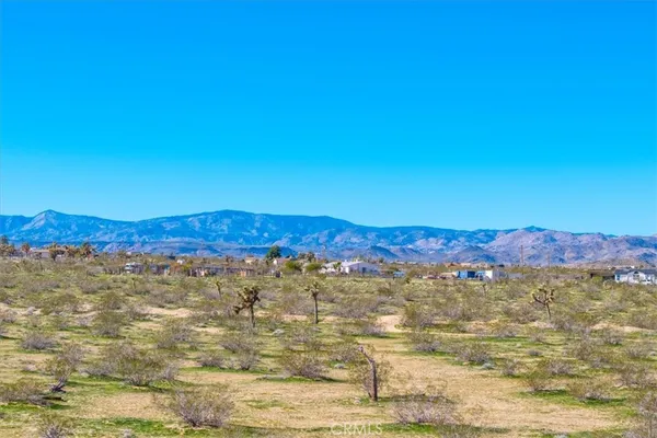 $369,000 | 670 Ducor Avenue, Landers, CA 92285