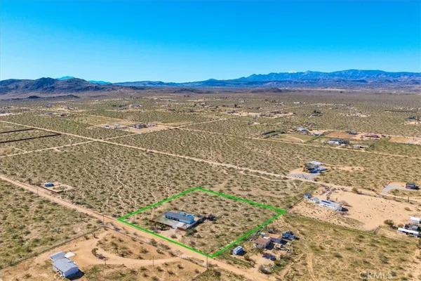 $369,000 | 670 Ducor Avenue, Landers, CA 92285