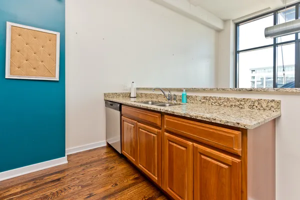$2,800 | 1224 West Van Buren Street, Unit 622, Chicago, IL 60607