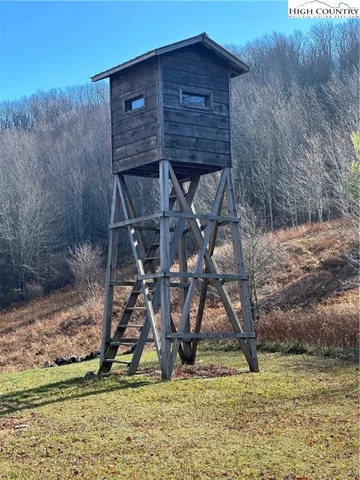 $699,000 | 864 Joe Clayton Road, Lansing, NC 28643