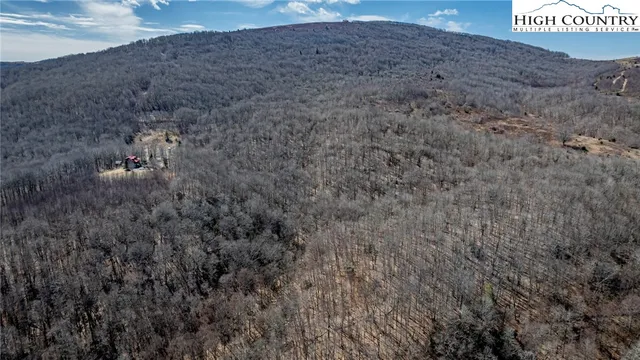 $699,000 | 864 Joe Clayton Road, Lansing, NC 28643