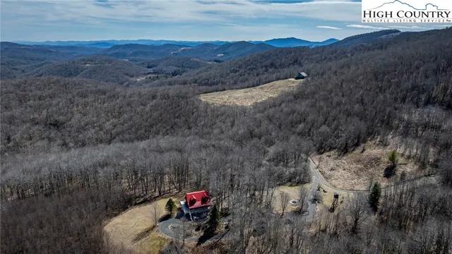 $699,000 | 864 Joe Clayton Road, Lansing, NC 28643