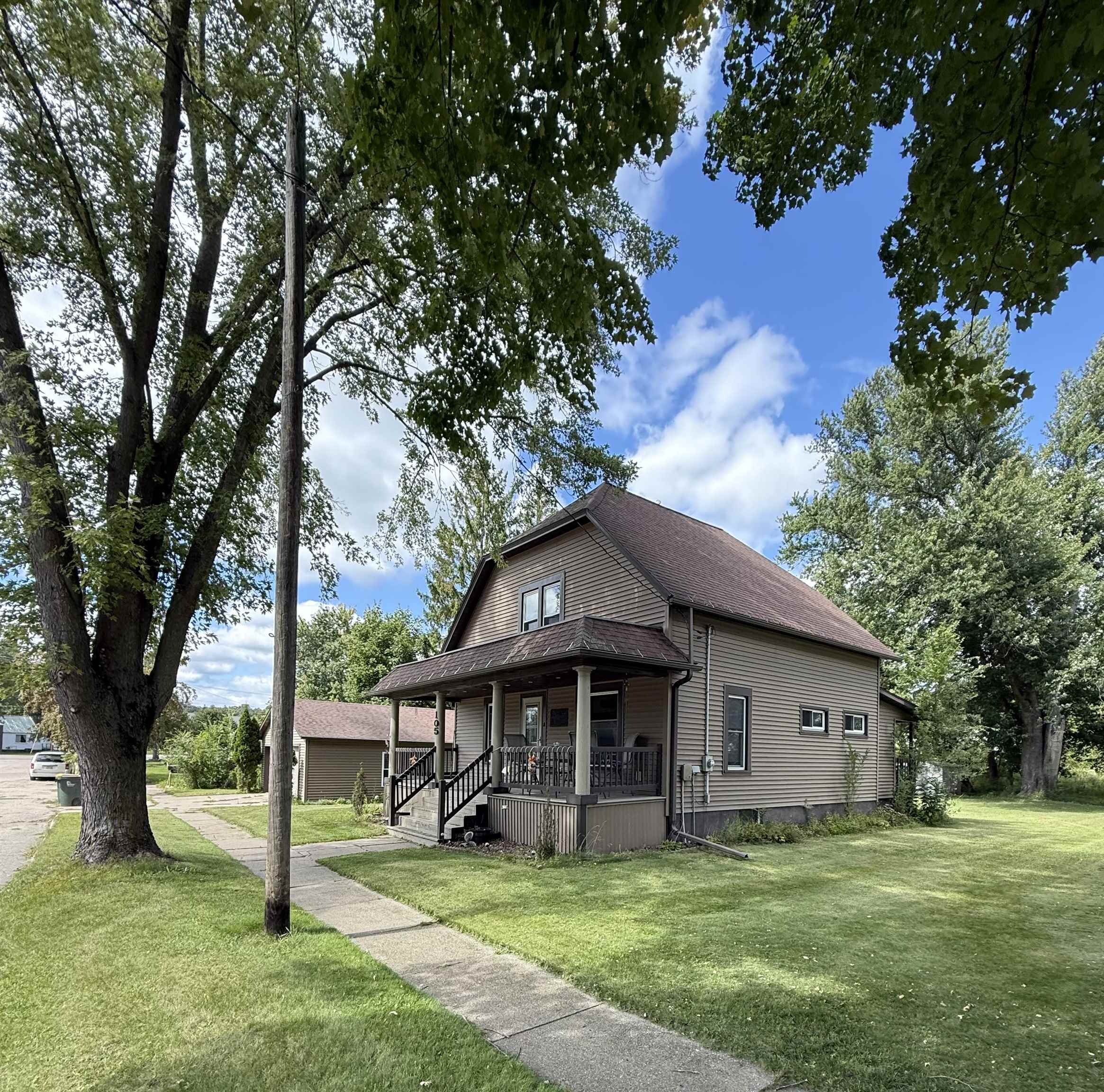 105 East Colvin Road Wonewoc, WI 53968 - Photo 1 of 15