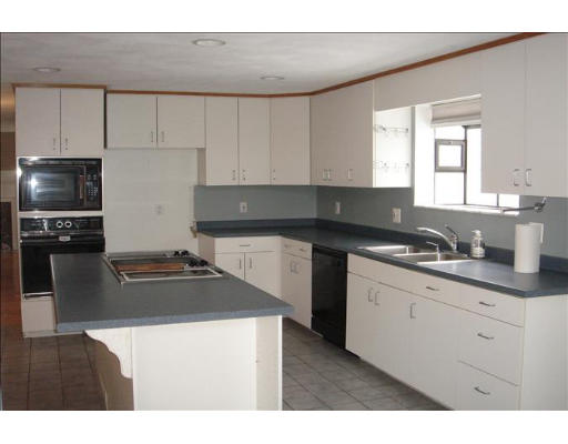21 Lafayette Road Reading, MA 01867 - Photo 4 of 4 Gallery Image 4
