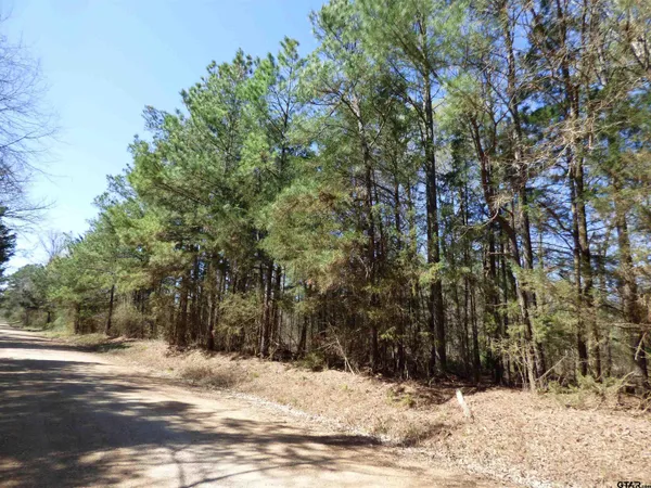 $129,900 | 3302 County Road 3302, De Kalb, TX 75559