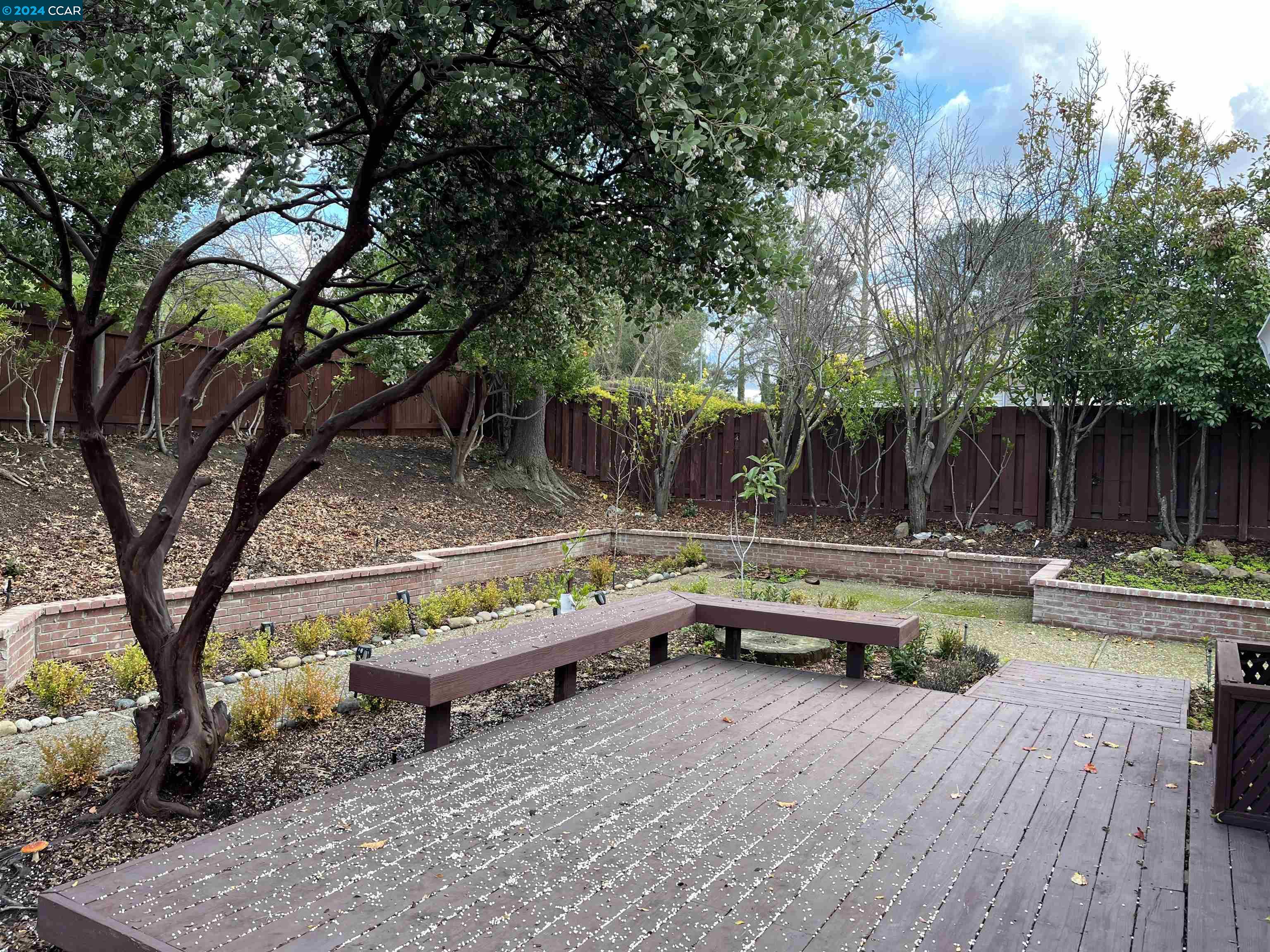 Glengarry Drive Walnut Creek, CA 94596 - Photo 20 of 21 a backyard of a house with outdoor seating