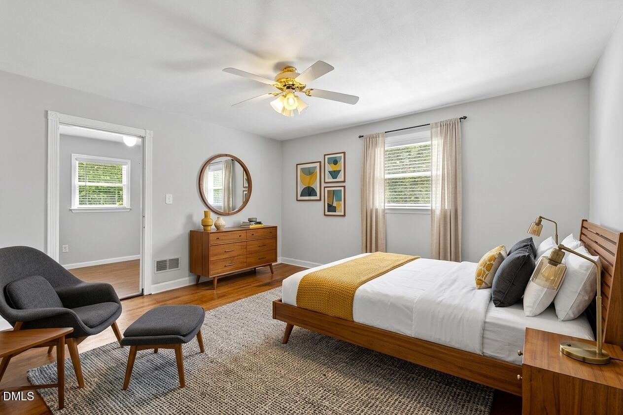 515 Poplar Drive Raleigh, NC 27603 - Photo 22 of 74 Mid-Century_Chic_Style poplar