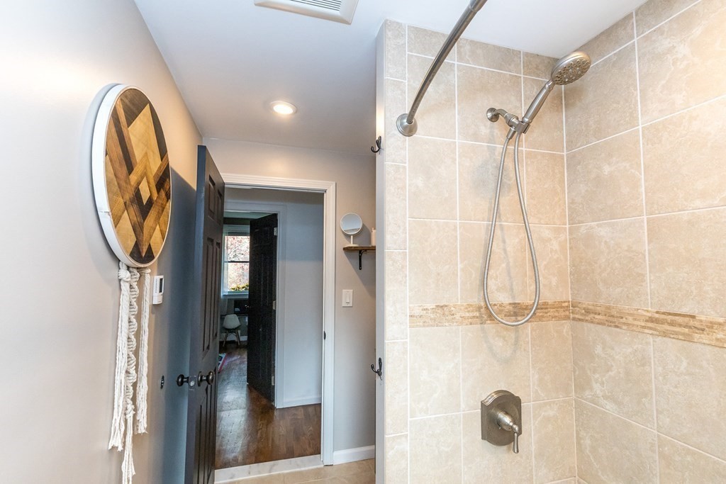 125 Flavell Road Groton, MA 01450 - Photo 22 of 30 Gallery Image 22