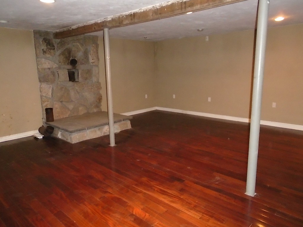 1670 State Road Plymouth, MA 02360 - Photo 8 of 11 Gallery Image 8