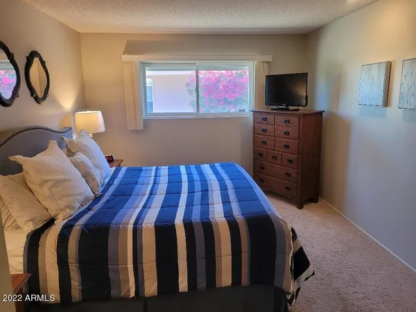 $2,700 | 13804 Whispering Lake Drive, Sun City, AZ 85351