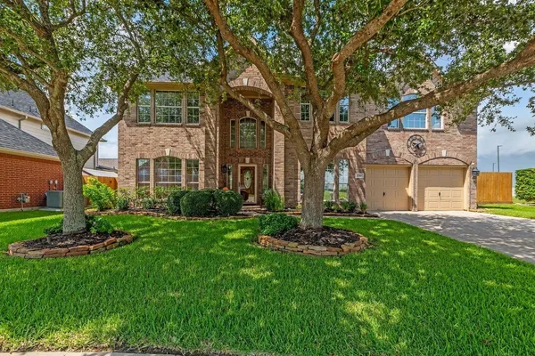 $555,000 | 2710 Taos Trail, Deer Park, TX 77536