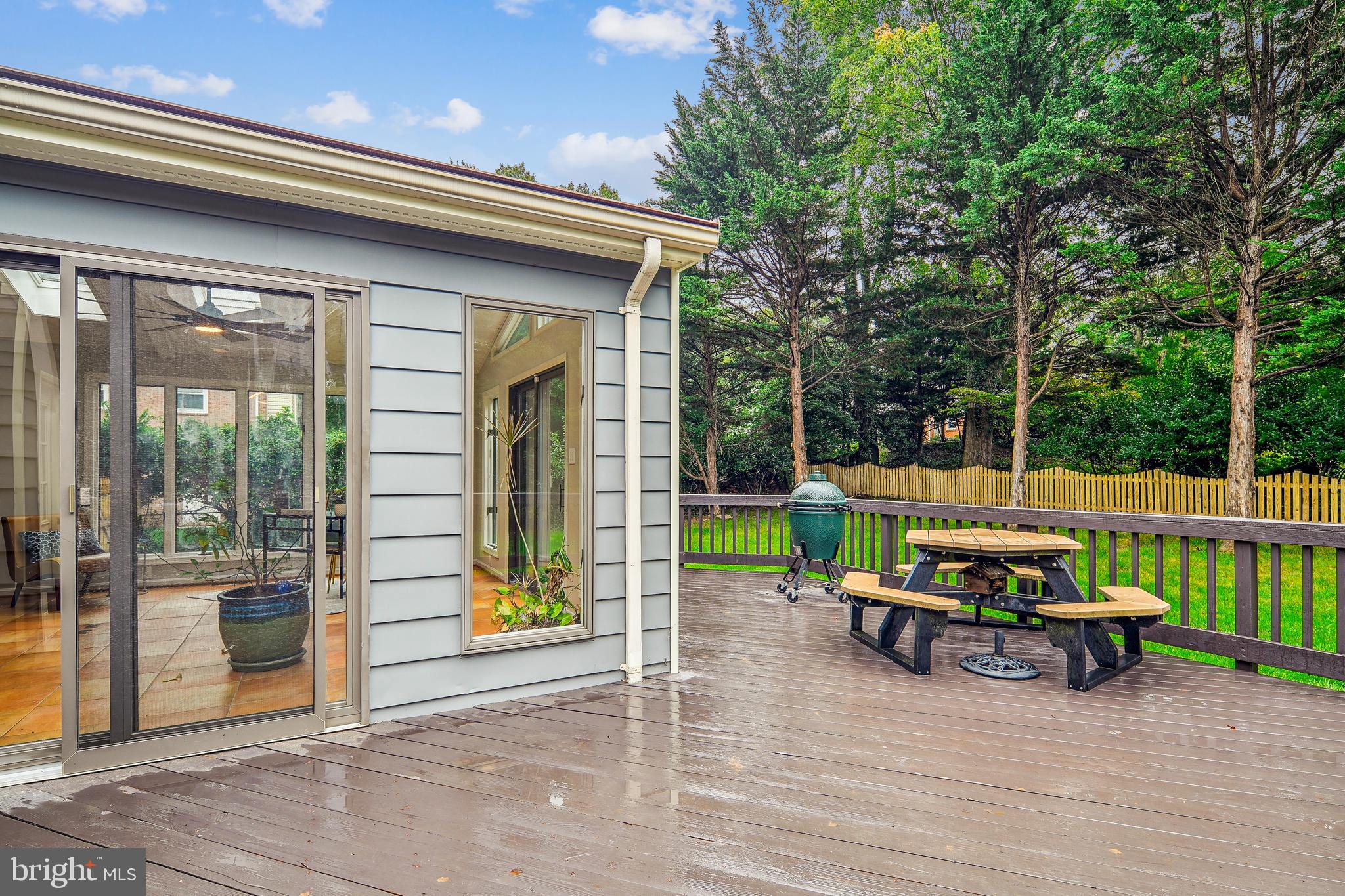 9829 Vale Road Vienna, VA 22181 - Photo 43 of 66 Deck